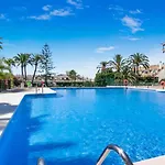 Apartment Iron House - Penthouse With Bathtub In Golden Mile & Bridge
