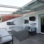 Iron House - Penthouse With Bathtub In Golden Mile & Bridge
