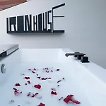 Apartment Iron House - Penthouse With Bathtub In Golden Mile & Bridge *