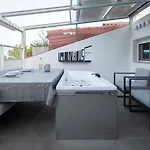 Iron House - Penthouse With Bathtub In Golden Mile & Bridge *