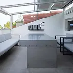 Iron House - Penthouse With Bathtub In Golden Mile & Bridge Apartment