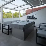 Apartment Iron House - Penthouse With Bathtub In Golden Mile & Bridge