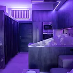 Apartment Iron House - Penthouse With Bathtub In Golden Mile & Bridge
