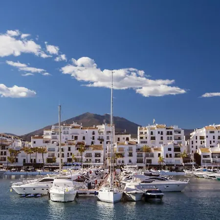 Iron House - Penthouse With Bathtub In Golden Mile & Bridge Apartment Marbella