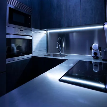 Iron House - Penthouse With Bathtub In Golden Mile & Bridge * Marbella