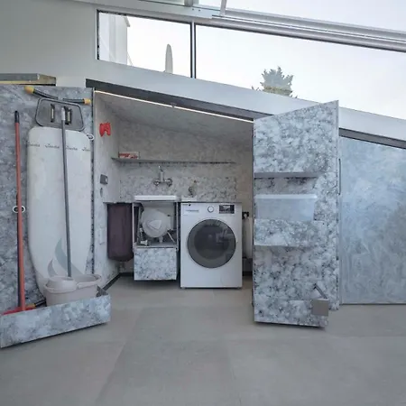 Apartment Iron House - Penthouse With Bathtub In Golden Mile & Bridge Marbella