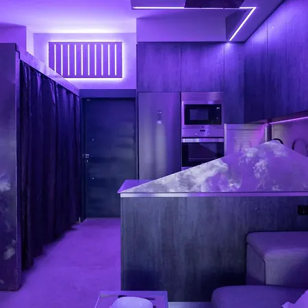 Apartment Iron House - Penthouse With Bathtub In Golden Mile & Bridge