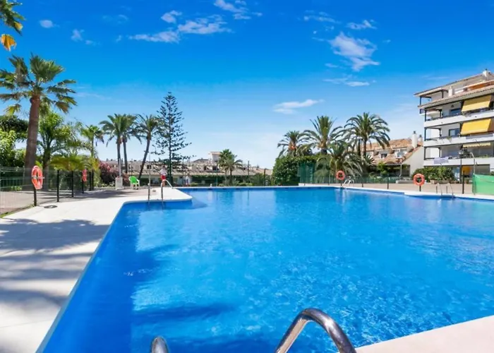 아파트 Iron House - Penthouse With Bathtub In Golden Mile & Bridge