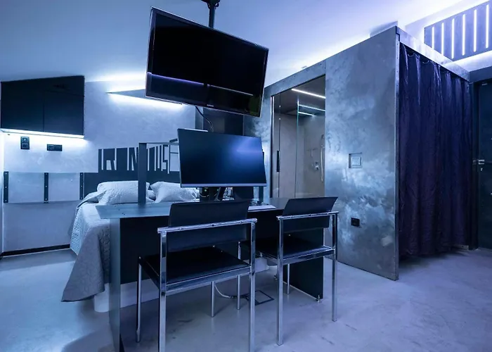 Iron House - Penthouse With Bathtub In Golden Mile & Bridge ماربيا