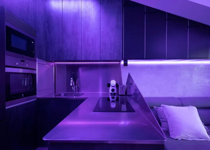 Iron House - Penthouse With Bathtub In Golden Mile & Bridge *