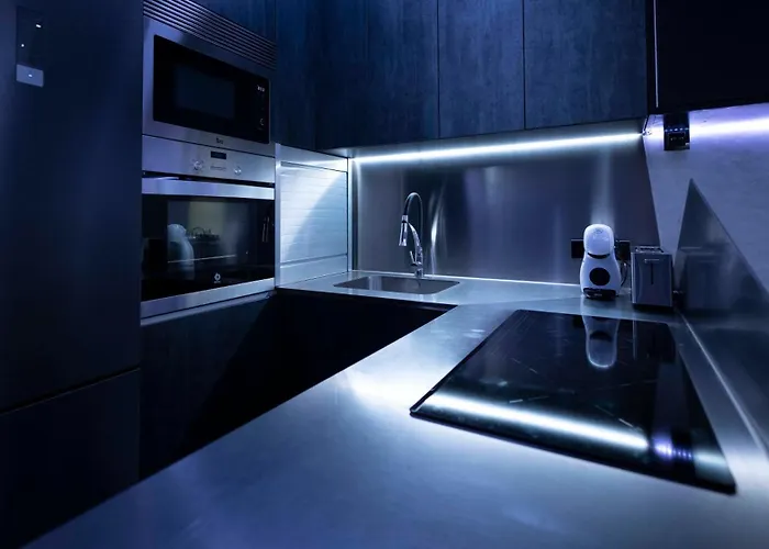 Iron House - Penthouse With Bathtub In Golden Mile & Bridge * 마르베야