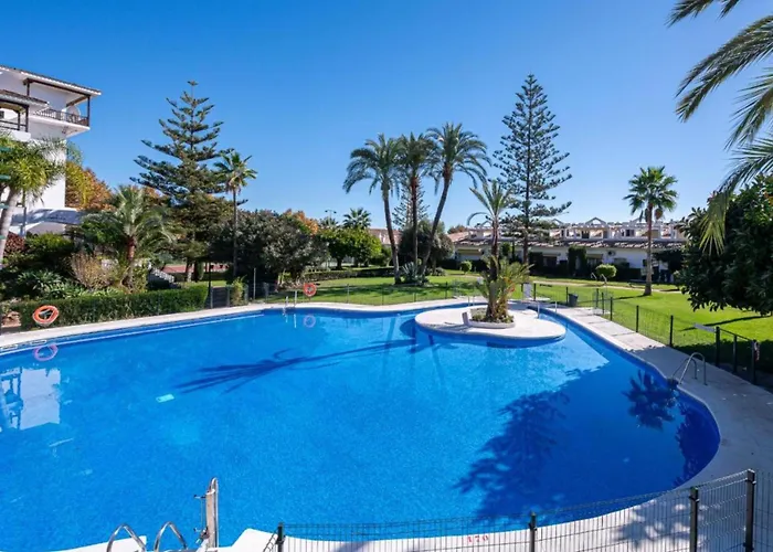 Iron House - Penthouse With Bathtub In Golden Mile & Bridge شقة *