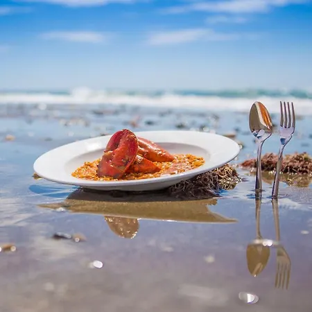 Iron House - Penthouse With Bathtub In Golden Mile & Bridge Apartmán *