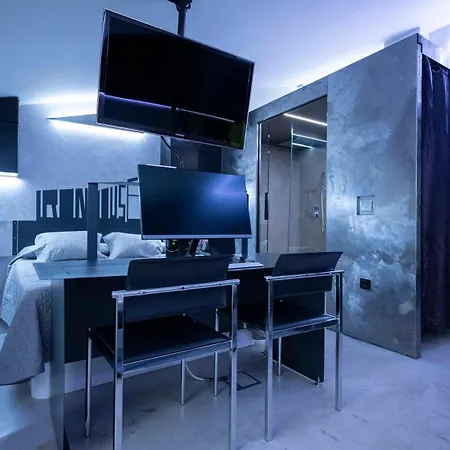 Iron House - Penthouse With Bathtub In Golden Mile & Bridge Marbella