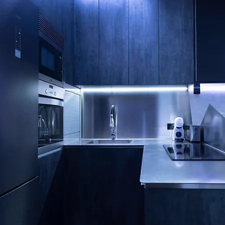 Apartmán Iron House - Penthouse With Bathtub In Golden Mile & Bridge Marbella